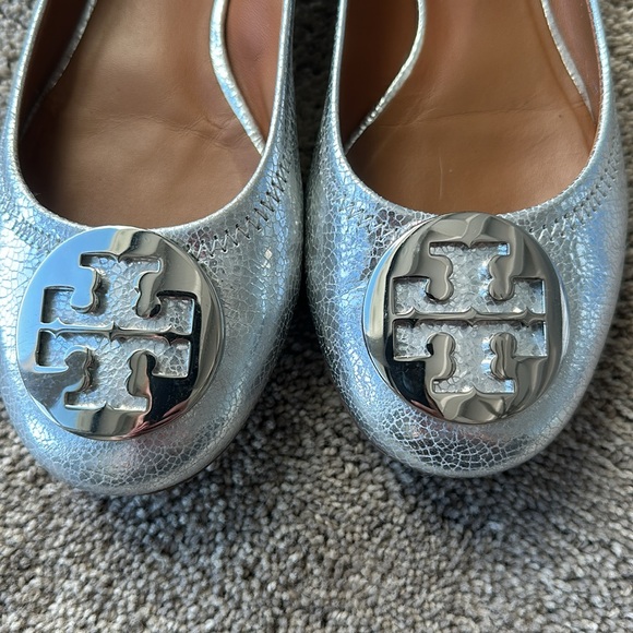 Tory Burch silver flats - Picture 2 of 6